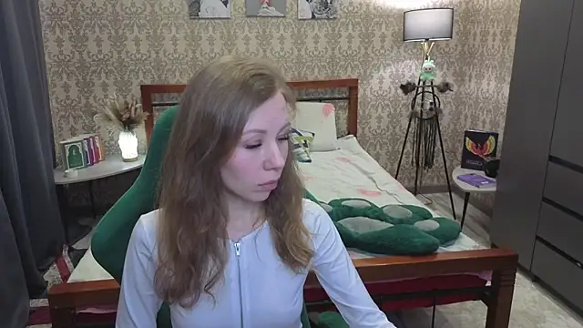 Lill Mary online show from April 1, 2:46 am