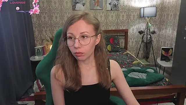 Lill Mary online show from February 27, 5:07 am