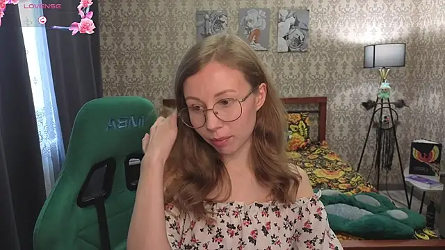 Lill Mary online show from March 12, 3:23 am