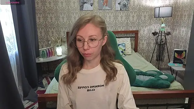 Lill Mary online show from March 5, 3:25 am