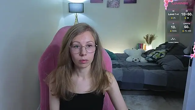 Snapshot of Lill_Mary chatting on September 29, 1:34 am Lill Mary online show from September 29, 1:34 am