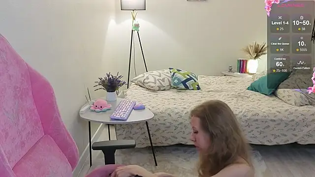 Lill Mary online show from November 3, 7:24 am