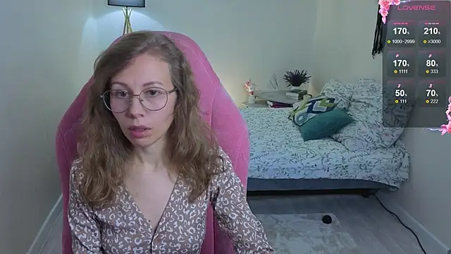 Snapshot of Lill_Mary chatting on September 13, 2:22 am Lill Mary online show from September 13, 2:22 am