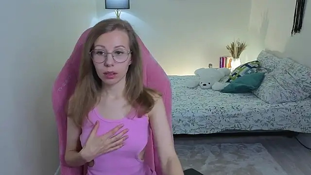 Snapshot of Lill_Mary chatting on September 23, 1:23 am Lill Mary online show from September 23, 1:23 am