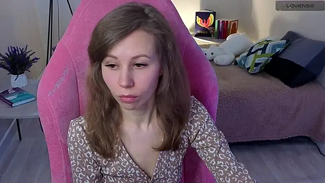 Snapshot of Lill_Mary chatting on February 24, 3:23 am Lill Mary online show from February 24, 3:23 am