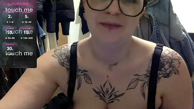 Snapshot of vanillesoumise chatting on March 22, 9:21 pm vanillesoumise online show from March 22, 9:21 pm