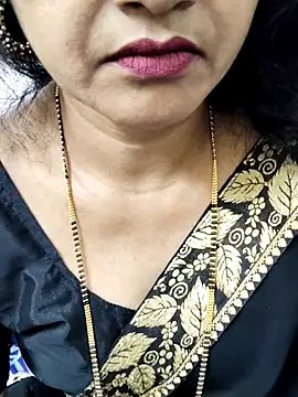 anuradha1432 online show from September 19, 9:46 am