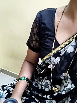 anuradha1432 online show from September 27, 9:59 am