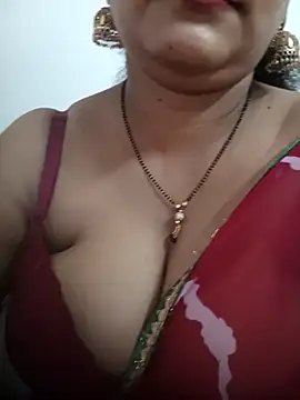 Nyra-23 online show from April 13, 7:01 am