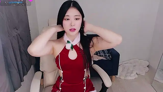 who Lilly online show from December 14, 4:08 am