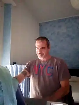 Snapshot of Marcolino183 chatting on January 7, 2:41 pm Marcolino183 online show from January 7, 2:41 pm