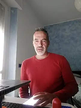 Snapshot of Marcolino183 chatting on October 14, 7:42 am Marcolino183 online show from October 14, 7:42 am