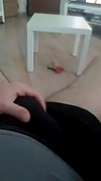 Snapshot of Marcolino183 chatting on December 22, 1:00 pm Marcolino183 online show from December 22, 1:00 pm