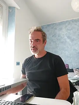 Snapshot of Marcolino183 chatting on September 29, 7:48 am Marcolino183 online show from September 29, 7:48 am