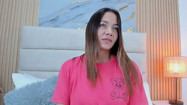 Mia Malkovaa  online show from March 4, 3:20 pm