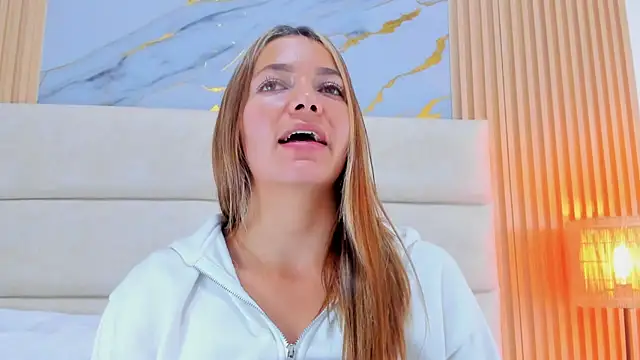 Mia Malkovaa  online show from May 22, 5:11 pm