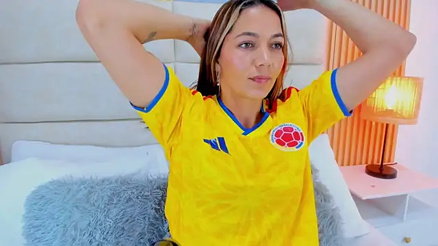 Snapshot of Mia_Malkovaa_ chatting on June 23, 5:55 pm Mia Malkovaa online show from June 23, 5:55 pm