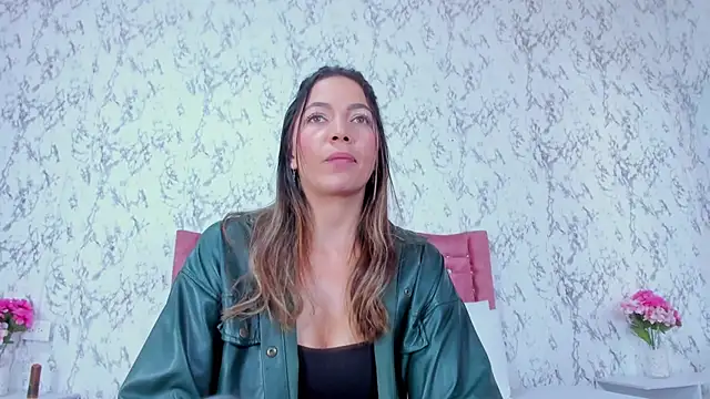 Mia Malkovaa  online show from November 28, 4:18 pm