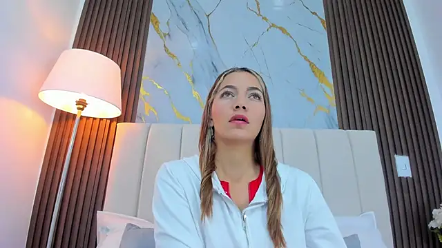 Mia Malkovaa  online show from May 12, 2:56 pm