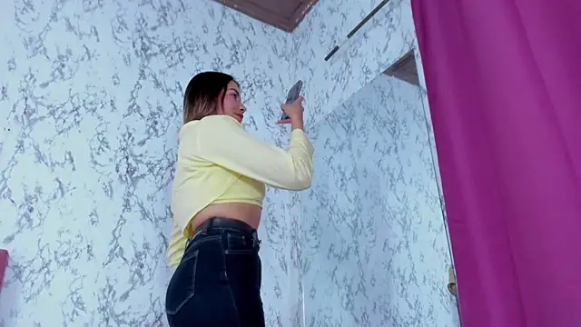 Mia Malkovaa  online show from October 29, 4:28 pm