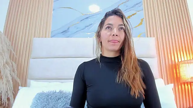 Snapshot of Mia_Malkovaa_ chatting on July 13, 3:00 pm Mia Malkovaa online show from July 13, 3:00 pm
