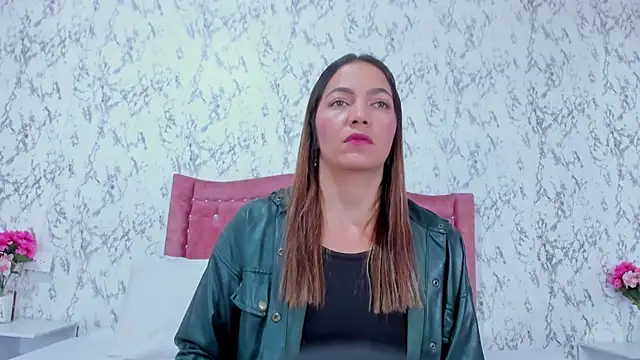 Mia Malkovaa  online show from October 24, 4:17 pm