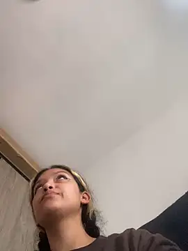 baby lizy online show from September 12, 8:30 pm