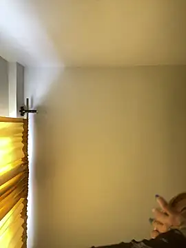 baby lizy online show from November 9, 6:12 pm