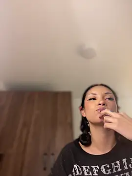 Snapshot of baby_lizy chatting on May 2, 8:36 pm baby lizy online show from May 2, 8:36 pm
