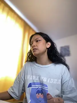 baby lizy online show from February 1, 6:39 pm