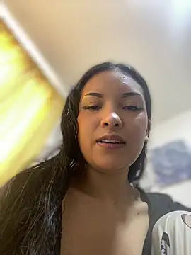 Snapshot of baby_lizy chatting on May 19, 12:56 pm baby lizy online show from May 19, 12:56 pm