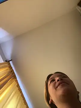 baby lizy online show from November 1, 9:19 pm