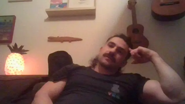Mclozzz online show from February 8, 9:01 pm
