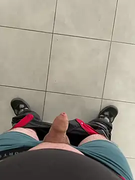 Snapshot of lescoquin2215 chatting on December 5, 11:31 am lescoquin2215 online show from December 5, 11:31 am