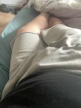 Snapshot of lescoquin2215 chatting on December 24, 12:11 pm lescoquin2215 online show from December 24, 12:11 pm