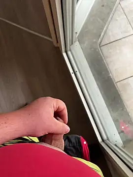 Snapshot of lescoquin2215 chatting on October 9, 9:43 am lescoquin2215 online show from October 9, 9:43 am