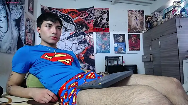 Snapshot of dylan_fun18 chatting on May 10, 6:10 pm dylan fun18 online show from May 10, 6:10 pm