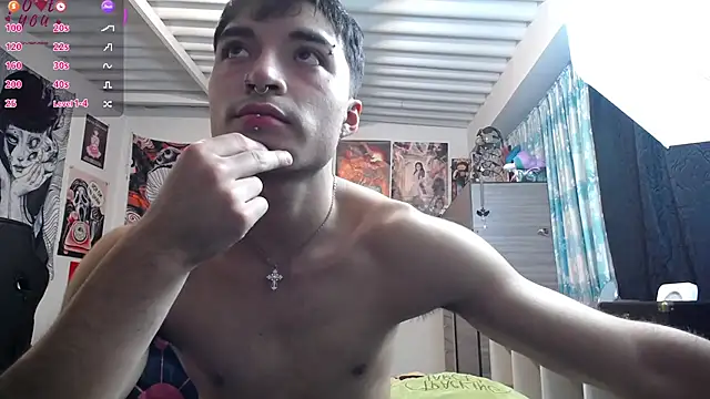 dylan fun18 online show from April 7, 11:06 pm