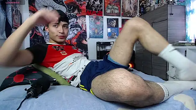 Snapshot of dylan_fun18 chatting on May 14, 6:27 pm dylan fun18 online show from May 14, 6:27 pm