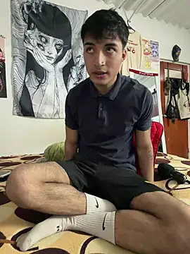 Snapshot of dylan_fun18 chatting on June 25, 6:57 pm dylan fun18 online show from June 25, 6:57 pm