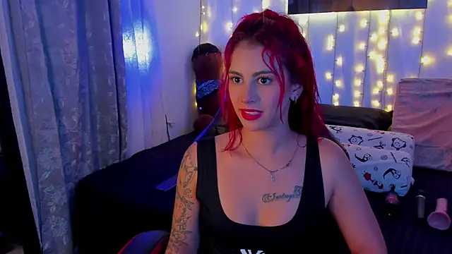 Sophiee Hill online show from January 14, 5:30 am