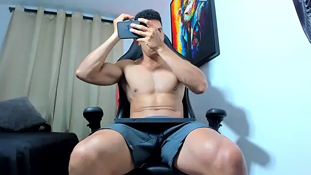 aronvillegas online show from April 18, 1:30 am