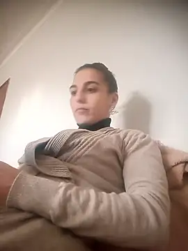 AlexandraMello29 online show from December 4, 12:52 pm