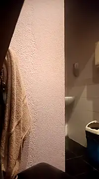 AlexandraMello29 online show from December 22, 4:17 am