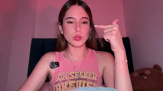 alice guerin  online show from July 16, 4:20 am