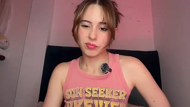 alice guerin  online show from April 15, 3:01 am