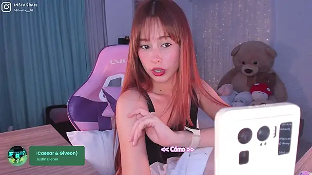 Snapshot of alice_guerin_ chatting on March 14, 2:42 am alice guerin online show from March 14, 2:42 am