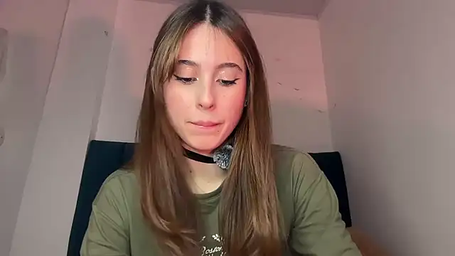 alice guerin  online show from April 2, 4:19 am