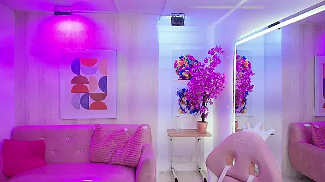 Gabby evanns online show from October 2, 12:08 pm