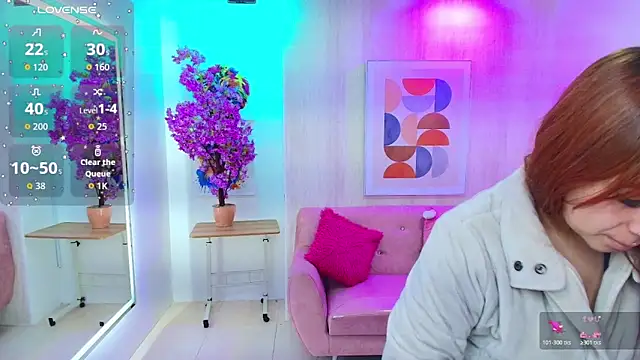 Gabby evanns online show from October 28, 12:04 pm